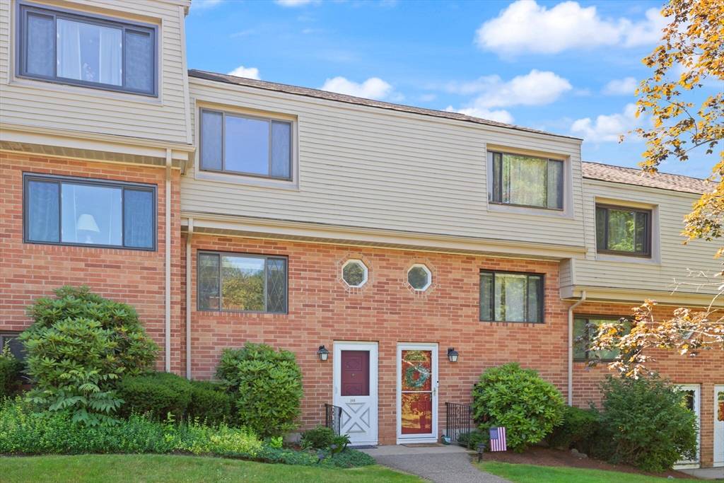 Haverhill, MA 01835,246 Farrwood Dr #246