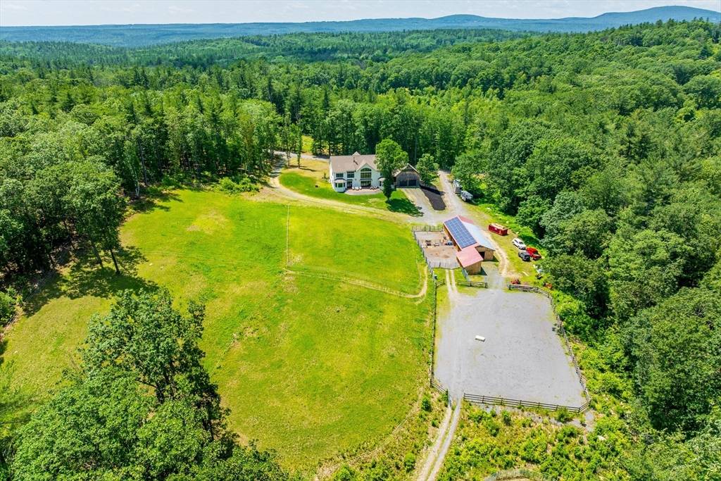 Sterling, MA 01564,19 Hardscrabble Rd