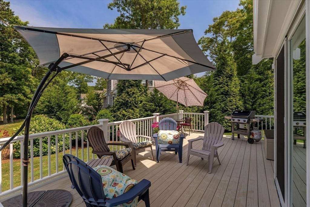 101 Pheasant Hill Cir Barnstable, MA 02635