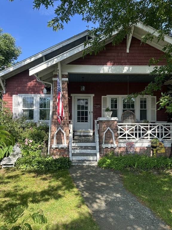 Dighton, MA 02764,221 Summer Street