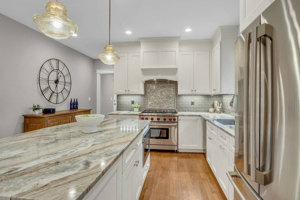 Lexington, MA 02421,8 Holton Rd