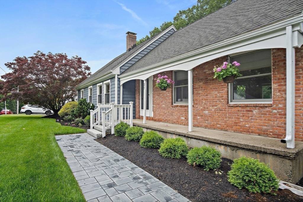 Woburn, MA 01801,25 Indian Hill Road