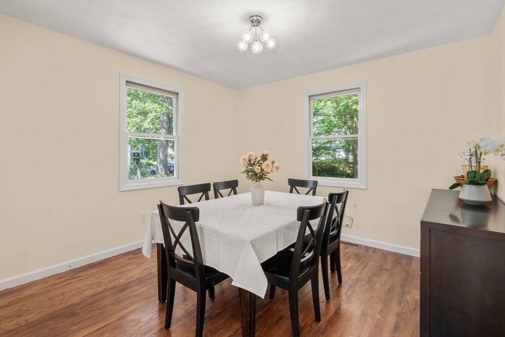 33 Furbush Rd Boston, MA 02132