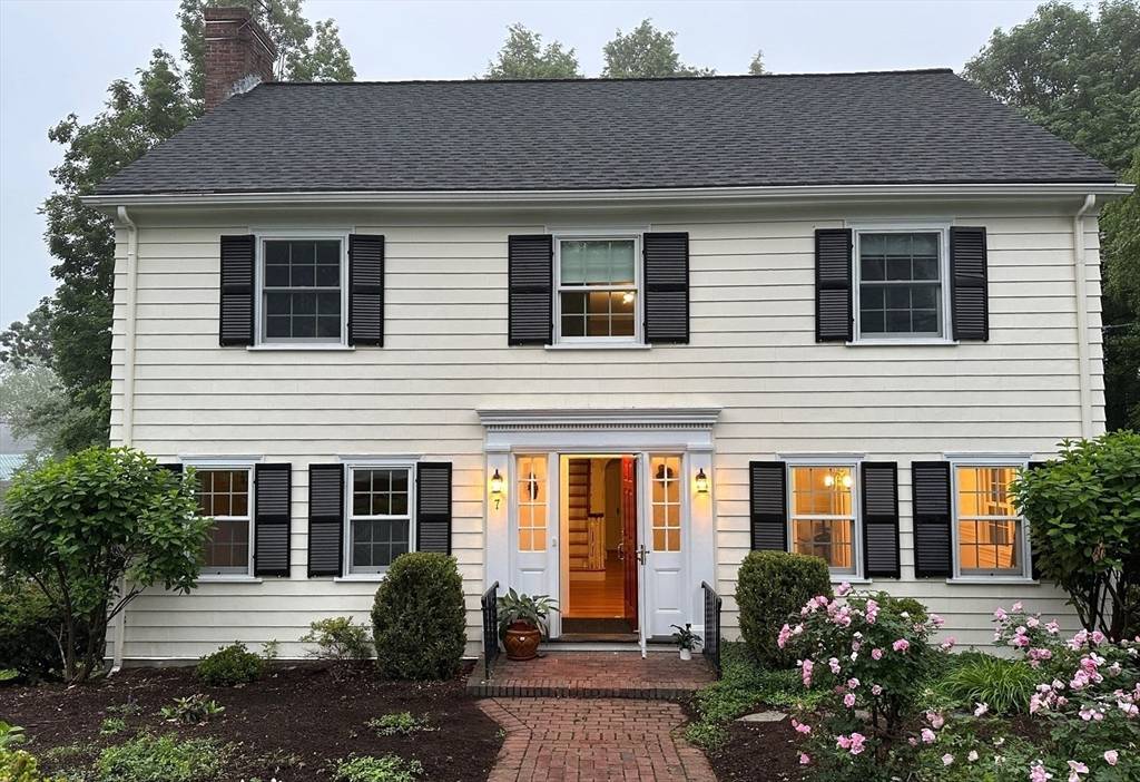Lexington, MA 02421,7 Richard Rd