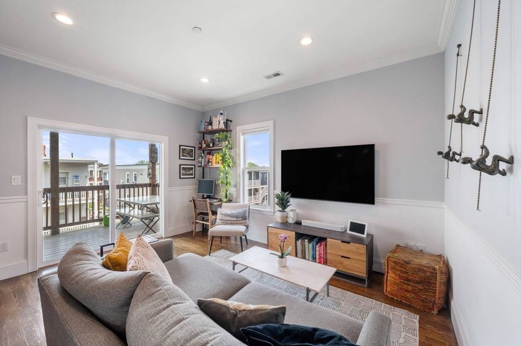 Boston, MA 02125,60 Romsey St #3