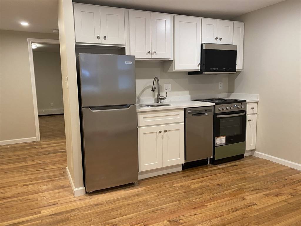 Boston, MA 02114,54 Irving St #B