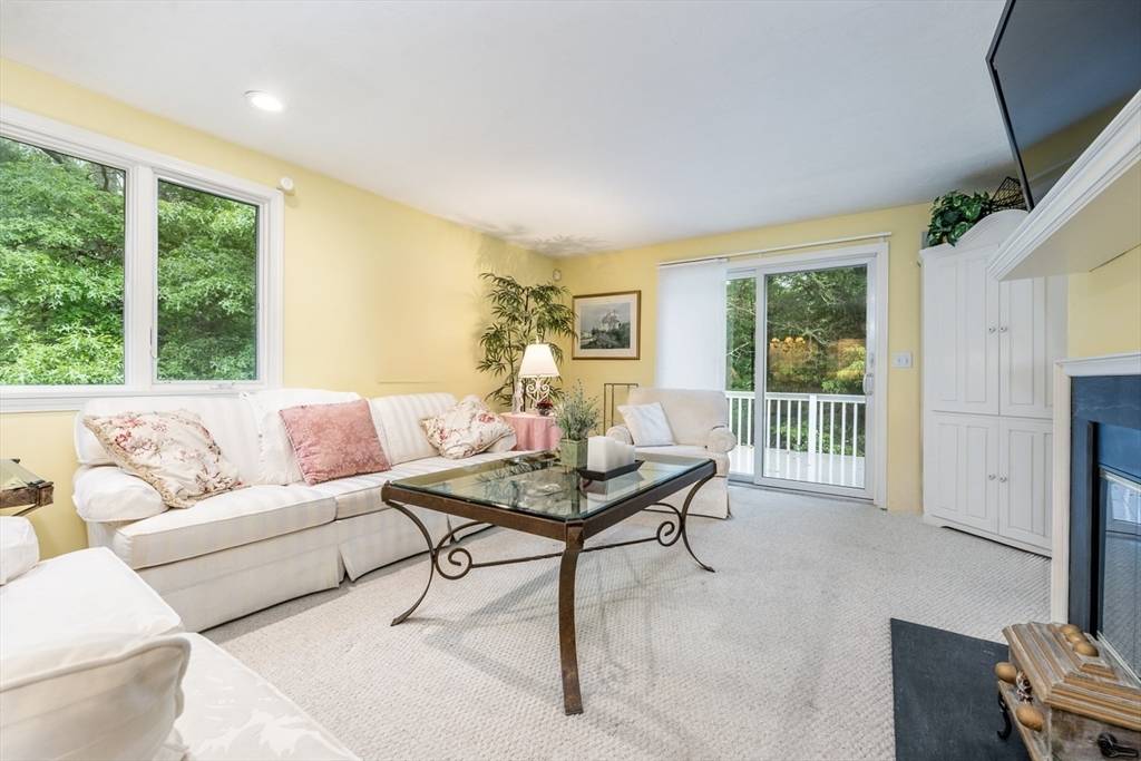 37 Pine Hill Blvd #30 Mashpee, MA 02649