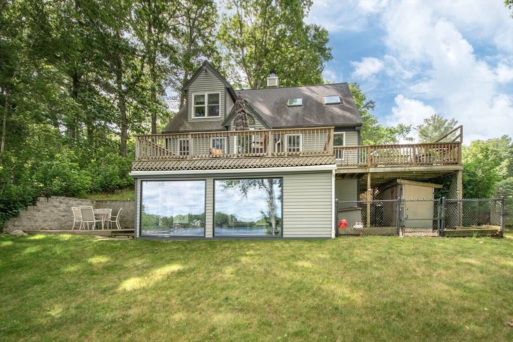 Pembroke, MA 02359,56 Carver St