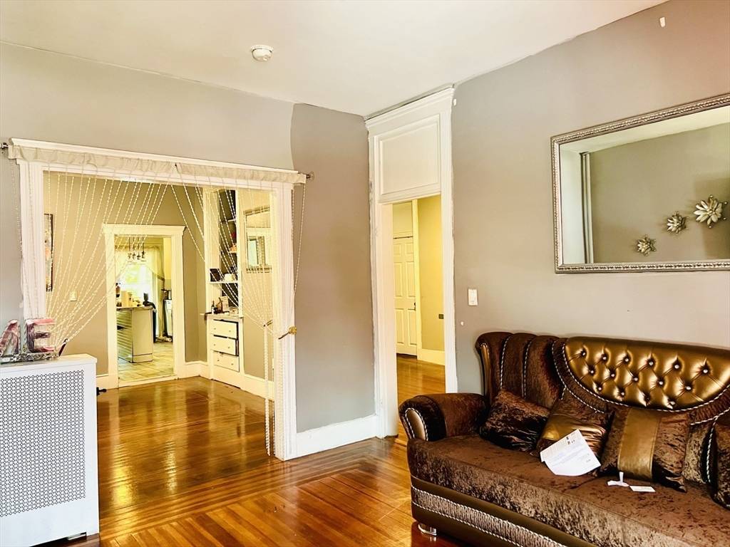179 Callender St Boston, MA 02124