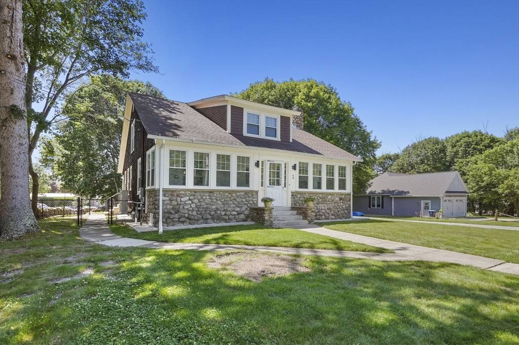 Shrewsbury, MA 01545,60 South Street