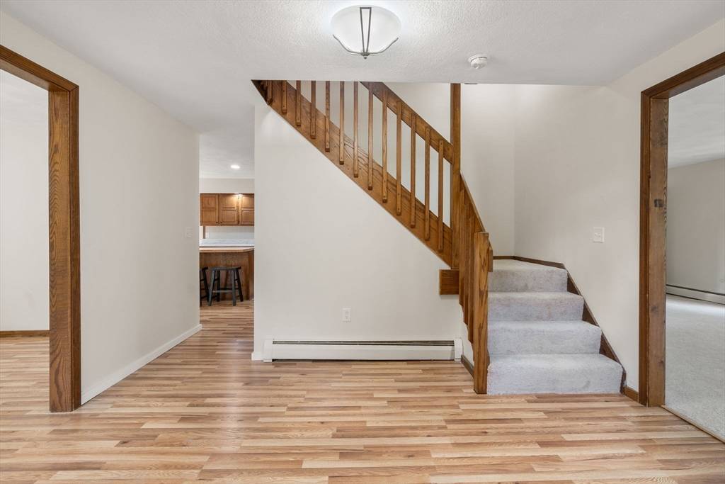 Woburn, MA 01801,11-R Lynn St
