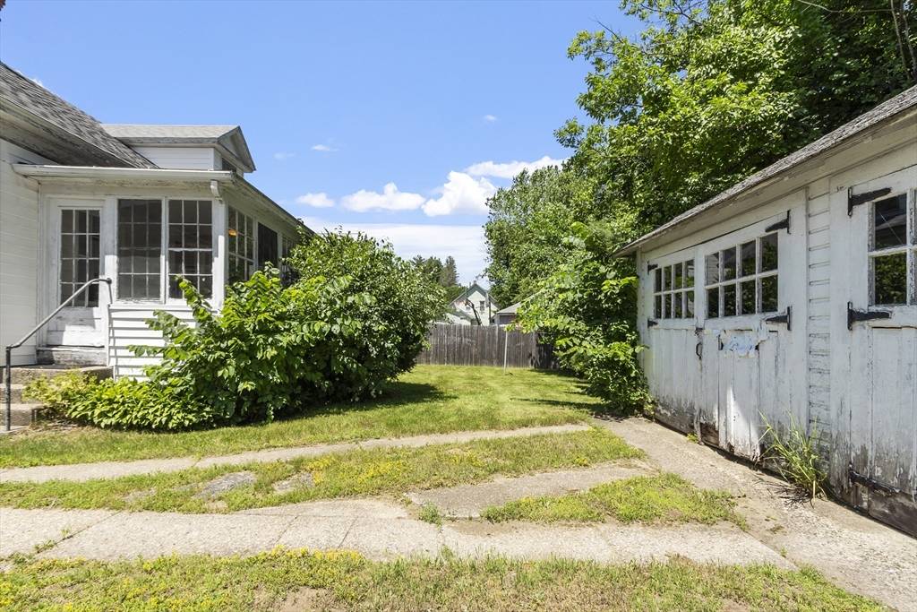 Athol, MA 01331,59 J St