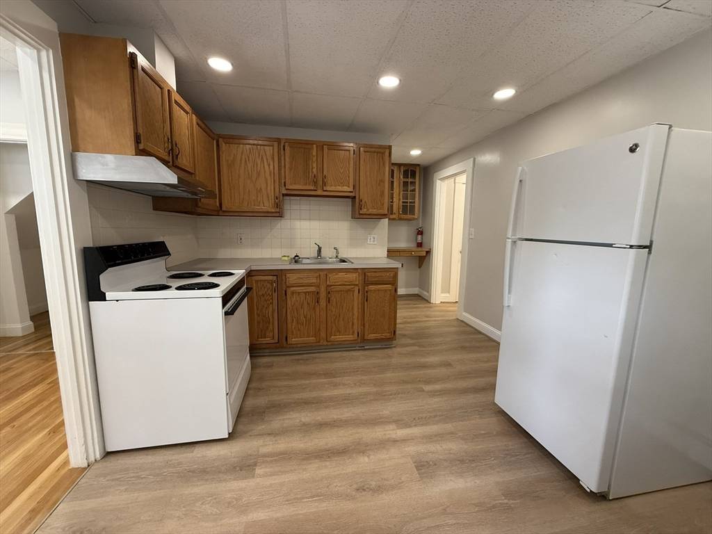 Danvers, MA 01923,63 Holten St #2