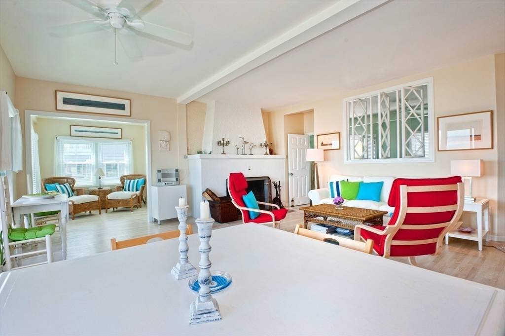 Hull, MA 02045,175 Beach Ave #3