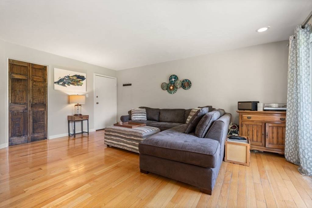 North Andover, MA 01845,28 Fernview Avenue #10