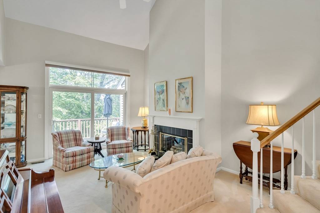 Waltham, MA 02452,68 Bishops Forest Dr #68