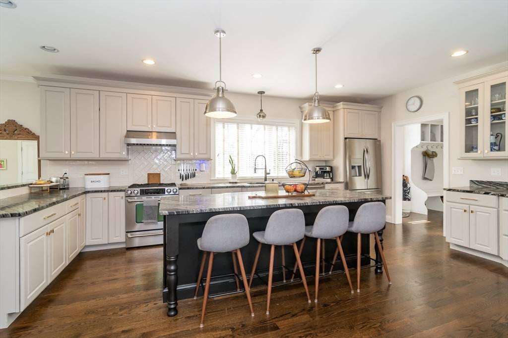 6 Hickory Rd Natick, MA 01760