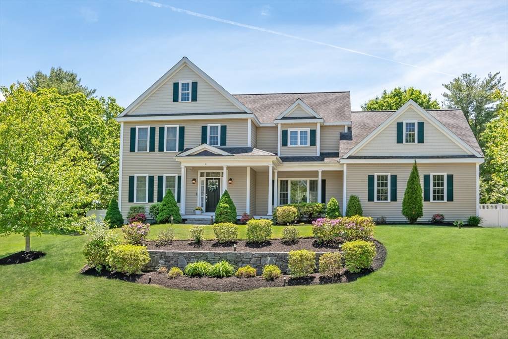 Natick, MA 01760,6 Hickory Rd