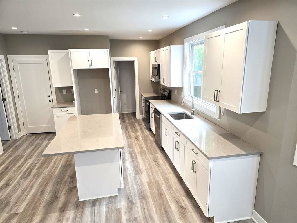 Waltham, MA 02451,39 Fiske St #1