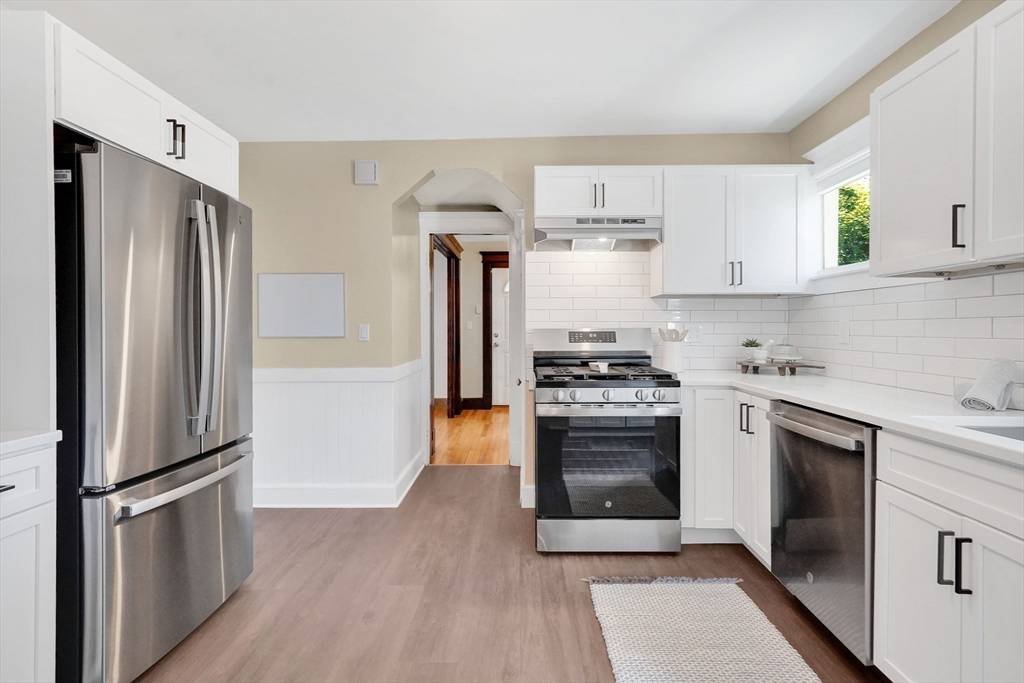 Longmeadow, MA 01106,14 Glenwood Cir