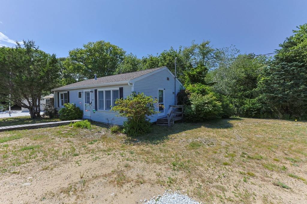 Harwich, MA 02645,164 Pleasant Lake Ave