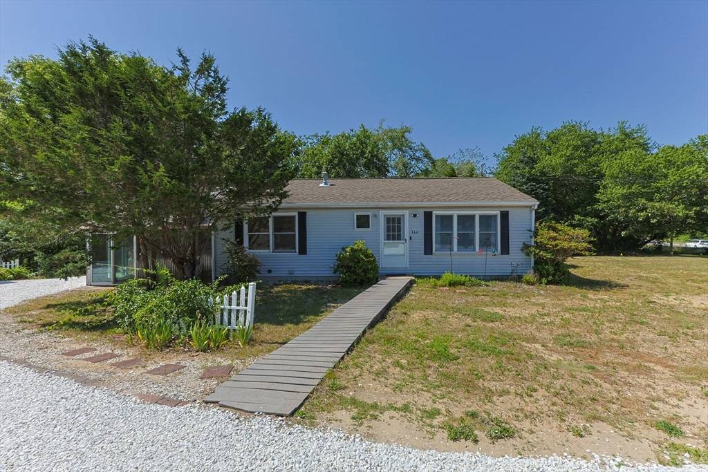 Harwich, MA 02645,164 Pleasant Lake Ave