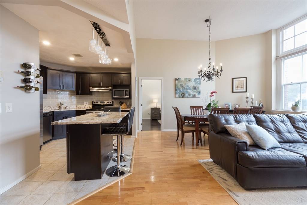 Newton, MA 02464,51 Pettee Street #28