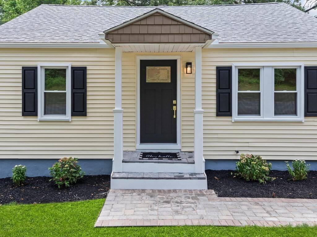 Shrewsbury, MA 01545,77 Holden St
