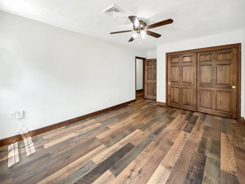 Millbury, MA 01527,2 Roe Ln
