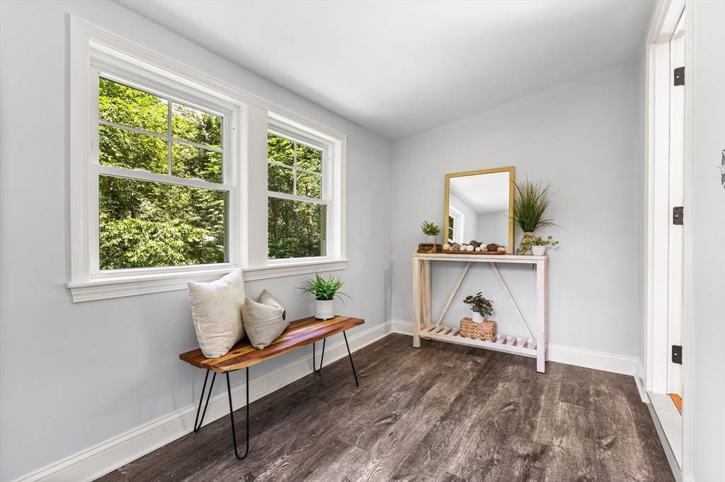 30 Lexington St Burlington, MA 01803