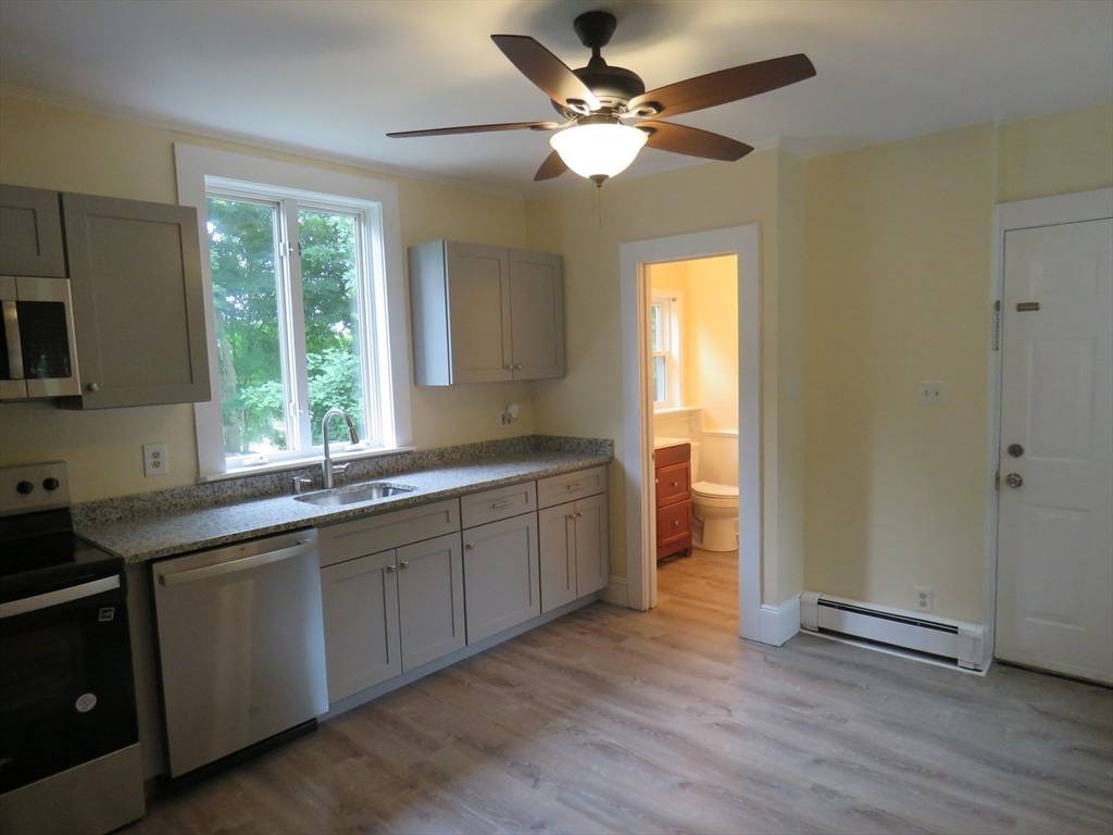 Whitman, MA 02382,87 Beulah Street #2