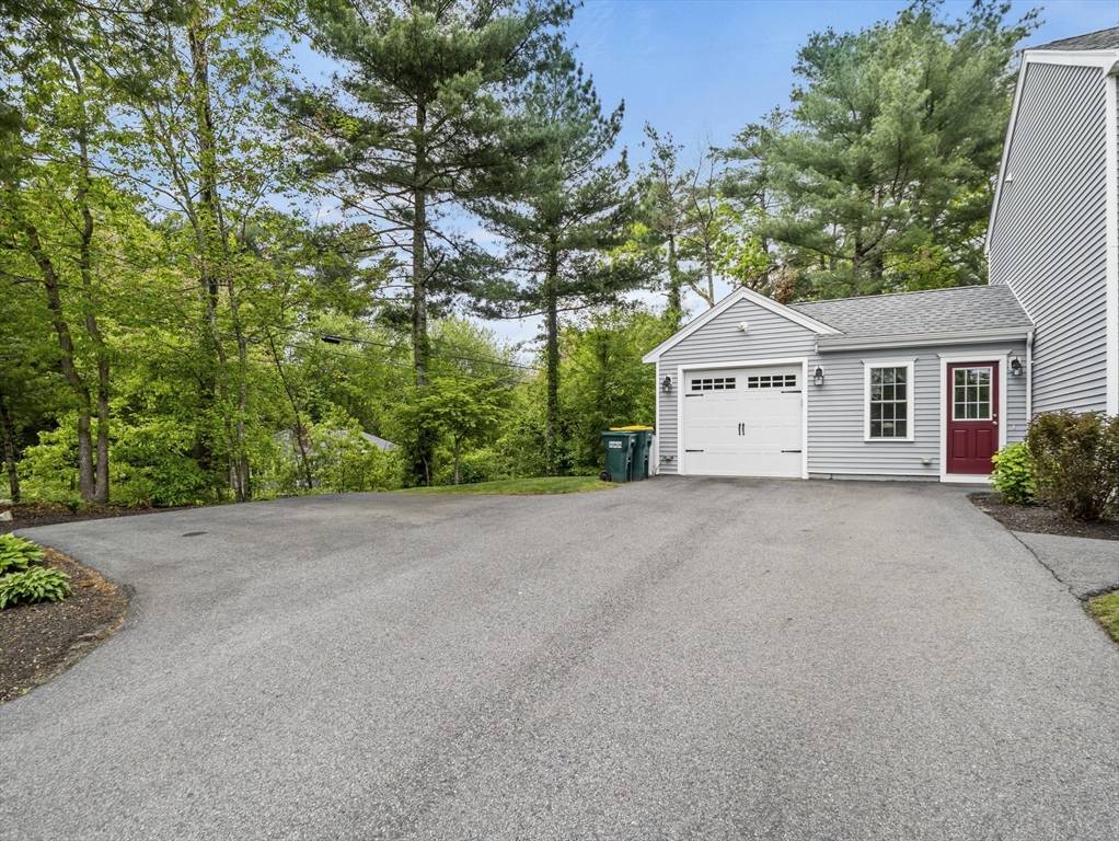 Kingston, MA 02364,29 Country Way