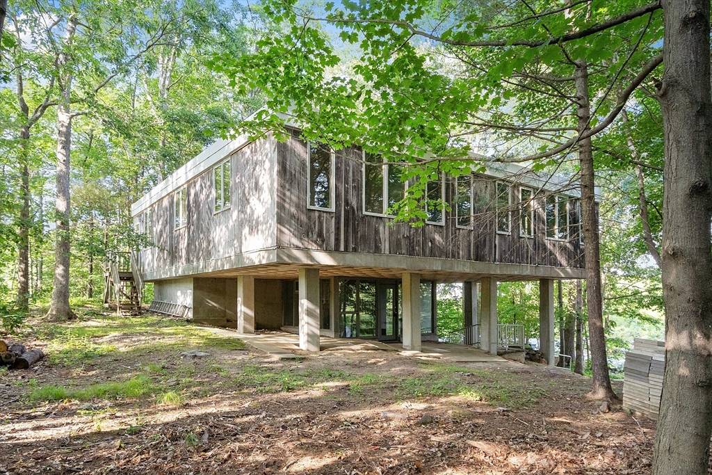 Sterling, MA 01564,69 Kendall Hill Rd
