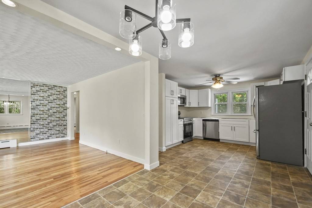 Leominster, MA 01453,35 Woodland Road