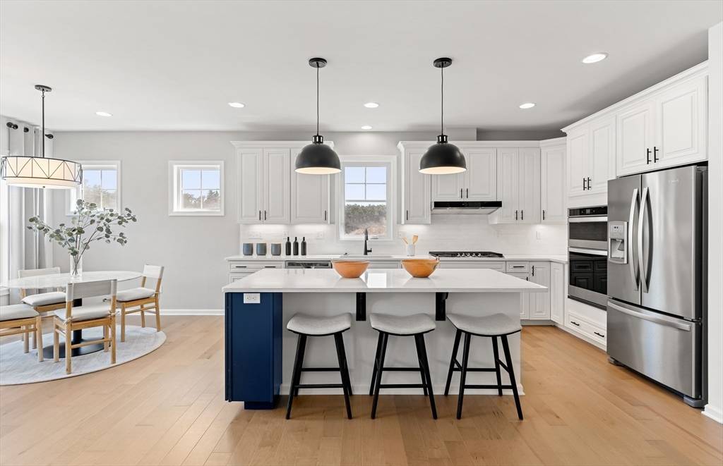 Norton, MA 02766,20 Lloyd Circle #3200