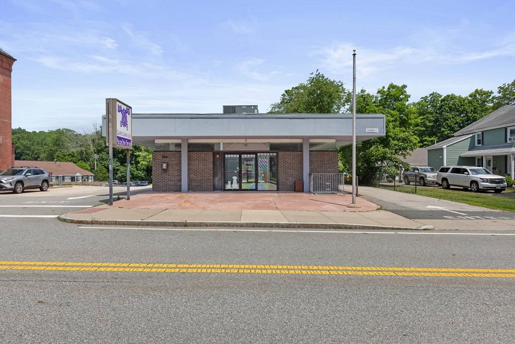 Merrimac, MA 01860,12 School St