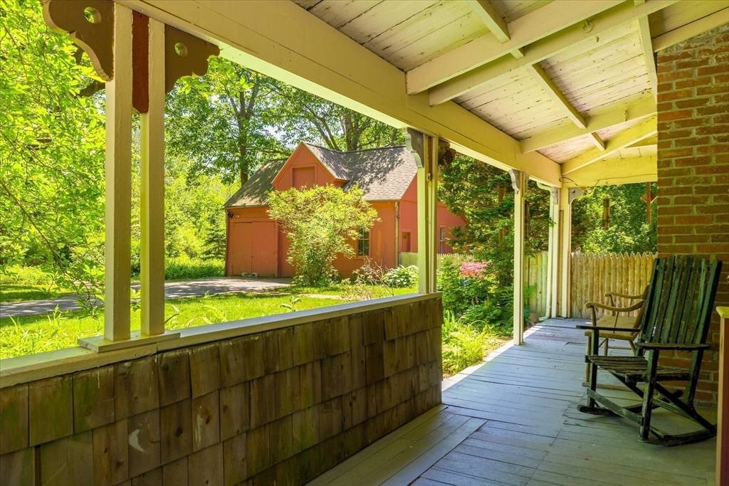Princeton, MA 01541,9 Ball Hill Rd