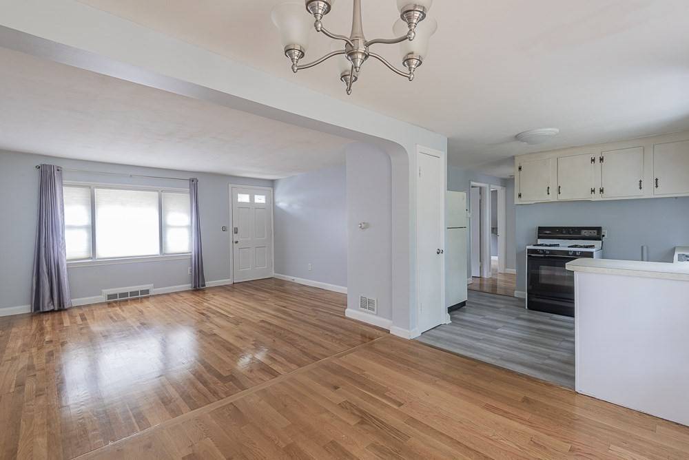 Weymouth, MA 02188,1028 Middle St