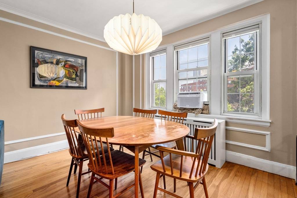 Brookline, MA 02446,1450-1454 Beacon St #301