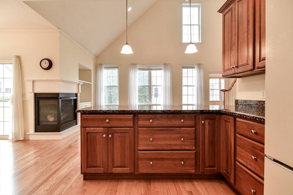 12 Braeburn Lane #12 Ashland, MA 01721