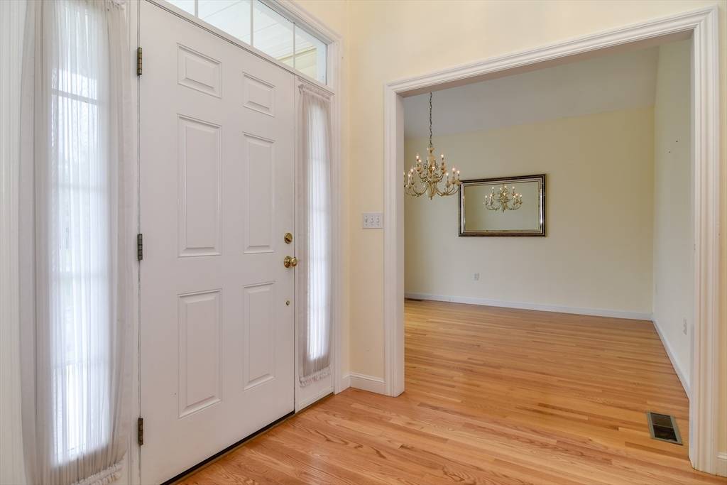 12 Braeburn Lane #12 Ashland, MA 01721