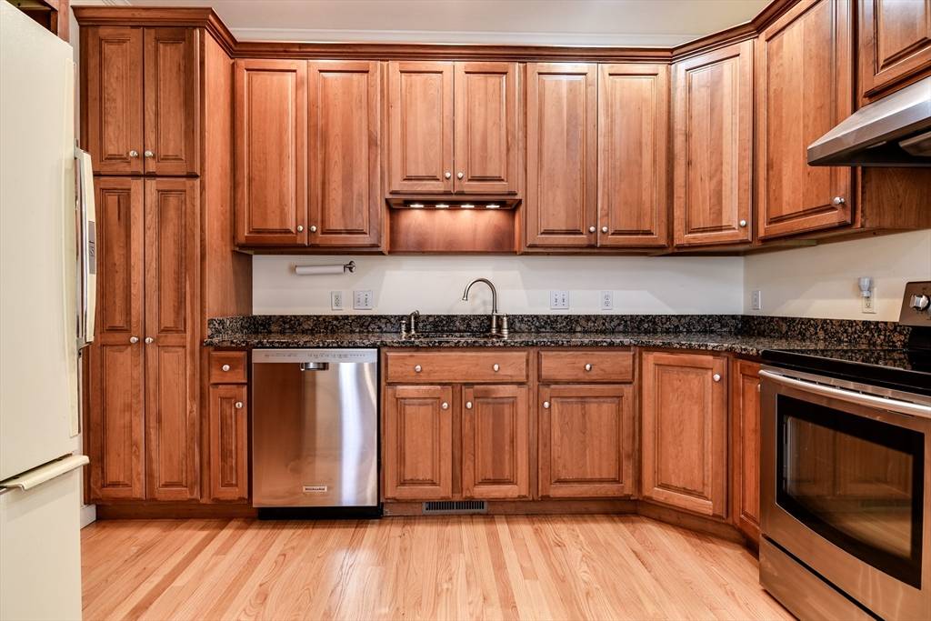 12 Braeburn Lane #12 Ashland, MA 01721