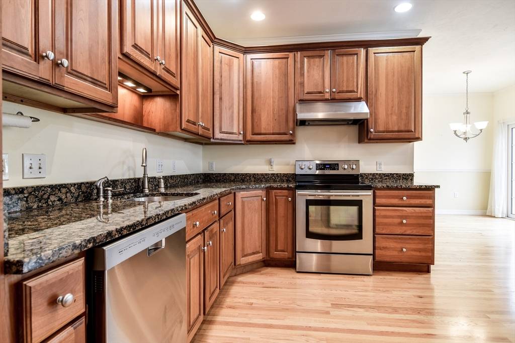 12 Braeburn Lane #12 Ashland, MA 01721