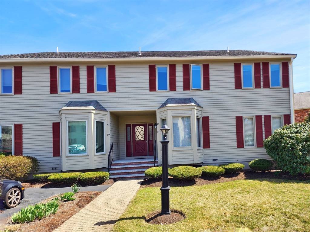 Randolph, MA 02368,41 Union Sq #41