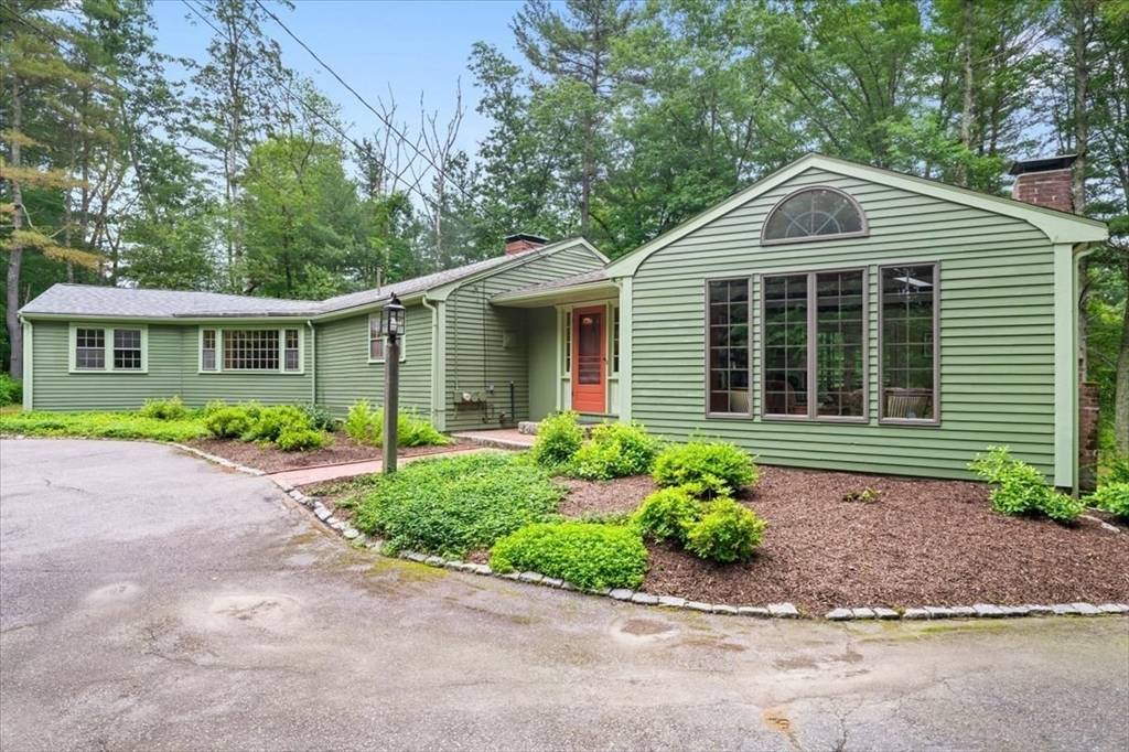 Sherborn, MA 01770,53 Woodland St