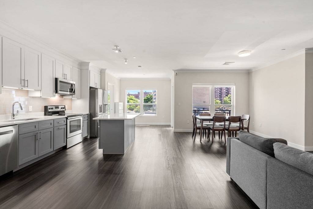 Quincy, MA 02169,999 Hancock Street #301