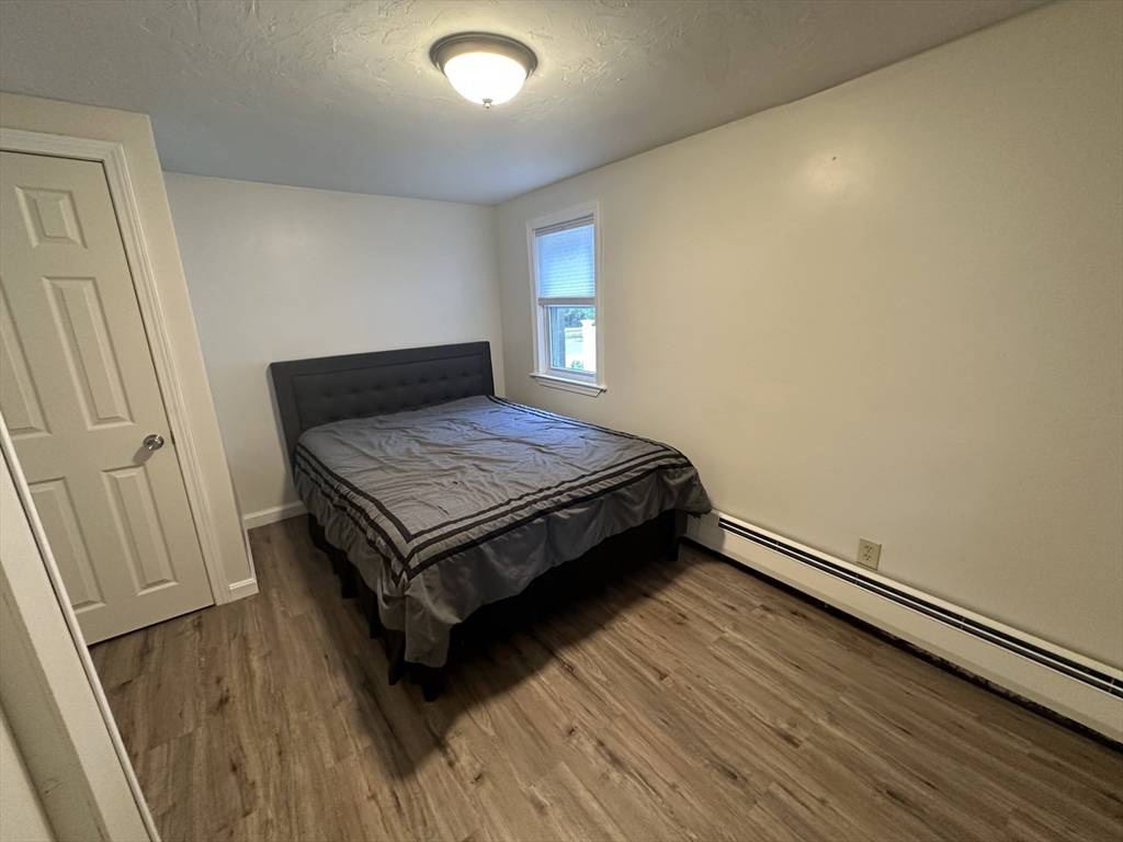 Holbrook, MA 02343,42 Dale Rd