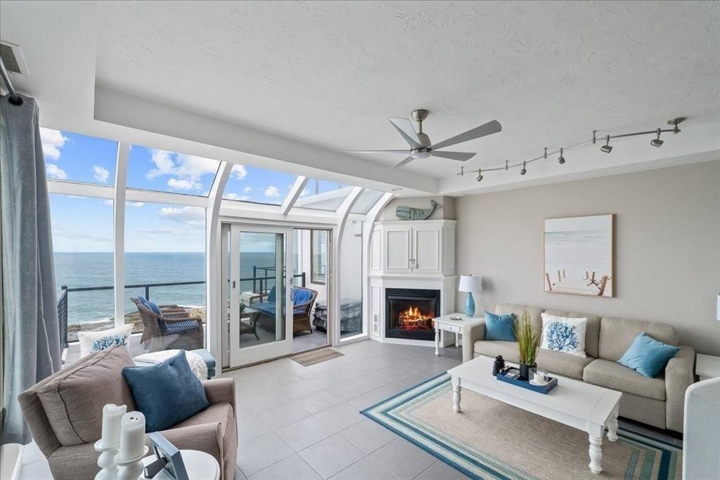 Hull, MA 02045,46 Oceanside Drive #46