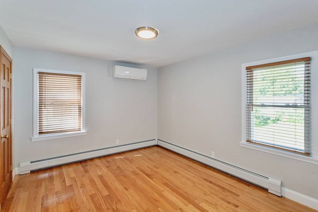 254 Redlands Street Springfield, MA 01104
