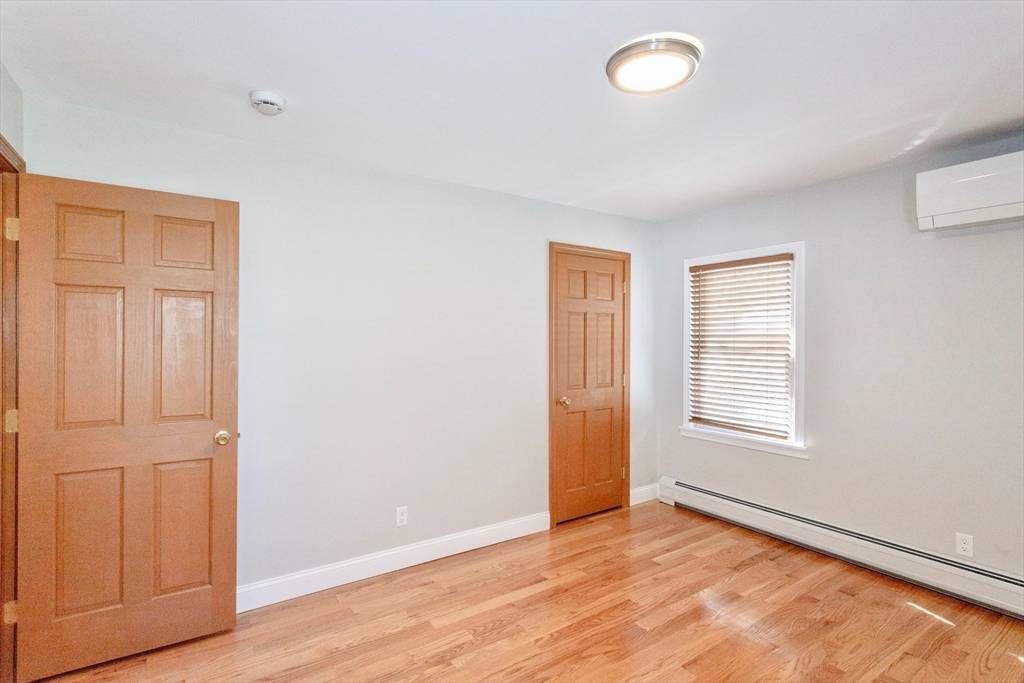 254 Redlands Street Springfield, MA 01104